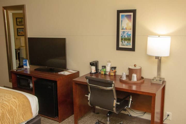 Room 6 of 45